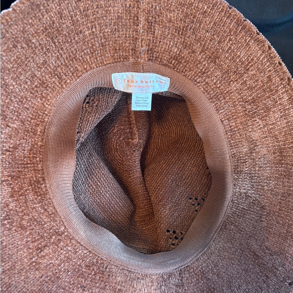 Four Buttons Hat - Picture 3 of 4